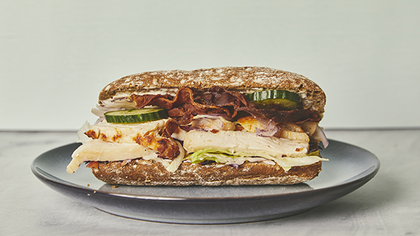 Grov sandwich m. kylling & bacon