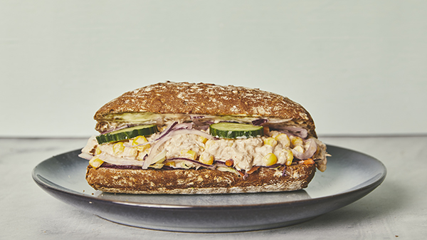 Grov sandwich m. tunsalat